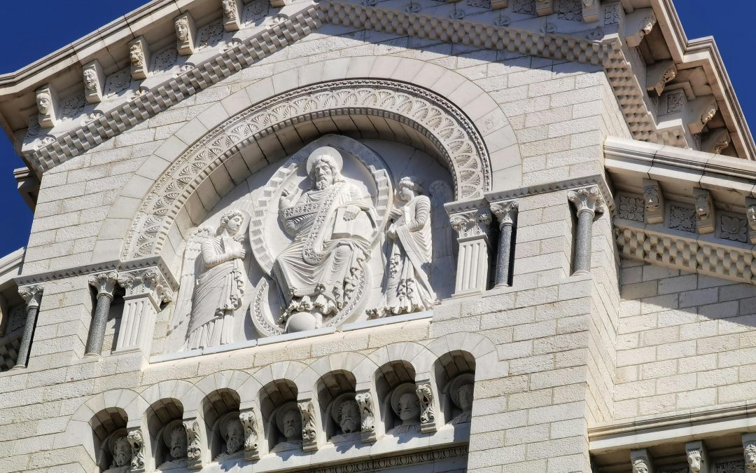 Luxe et glamour à Monaco : Entre mer et montagne